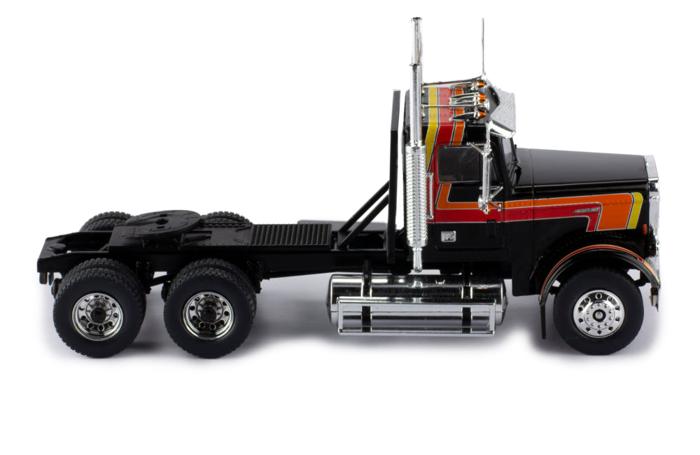 Mô hình xe đầu kéo IXO 1:43 Freightliner Flc 120 64 T 1977 Black - TR186.22