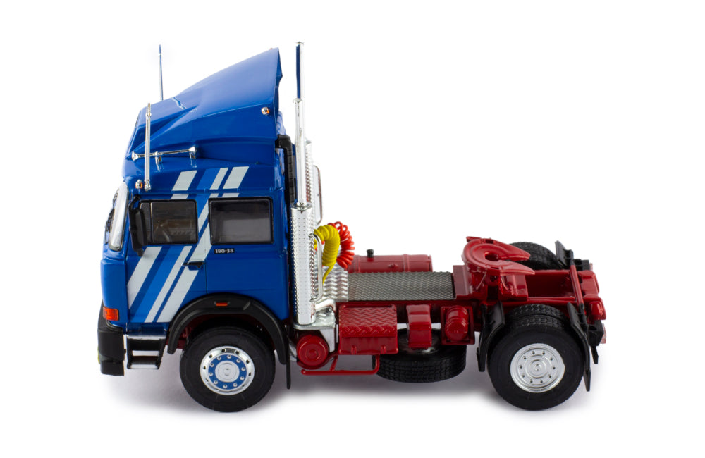 Mô hình xe đầu kéo IXO 1:43 Iveco Fiat 190.38 Turbostar 1984 Blue - TR196.22