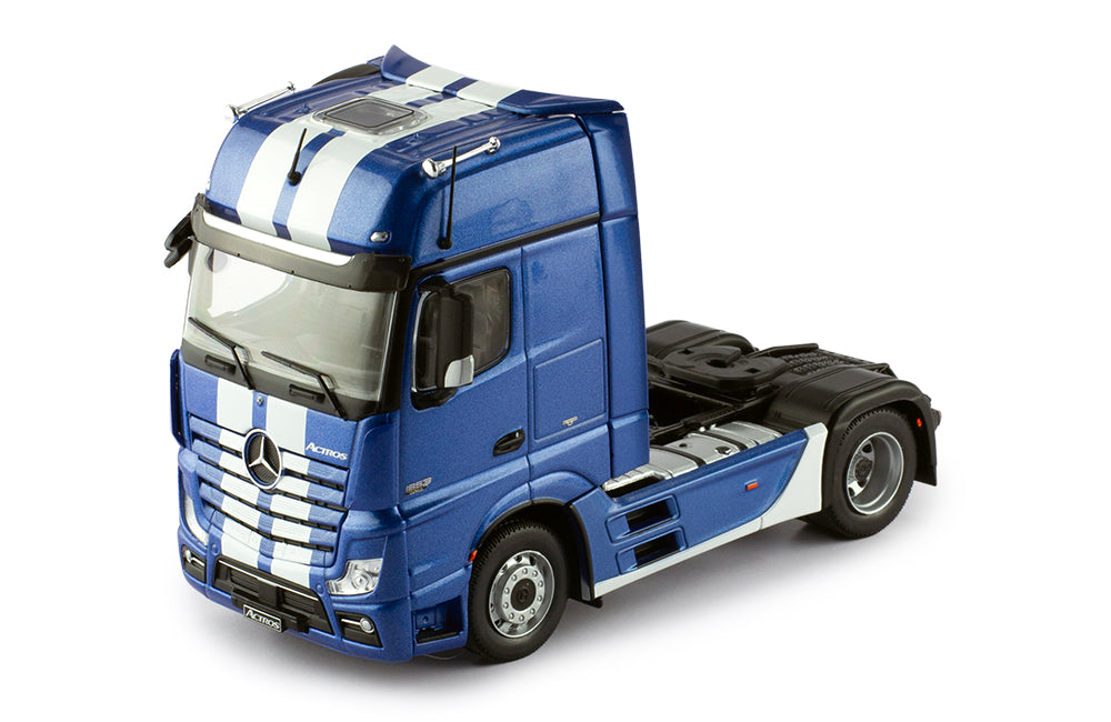 Mô hình xe đầu kéo IXO 1:43 Mercedes-Benz Actros Mp4 Metallic Blue - TR206.22