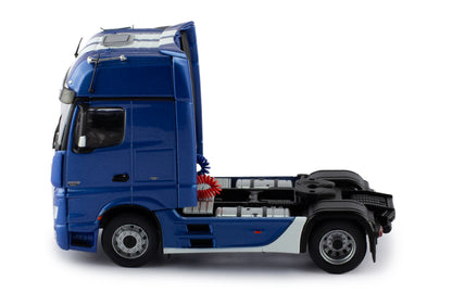 Mô hình xe đầu kéo IXO 1:43 Mercedes-Benz Actros Mp4 Metallic Blue - TR206.22