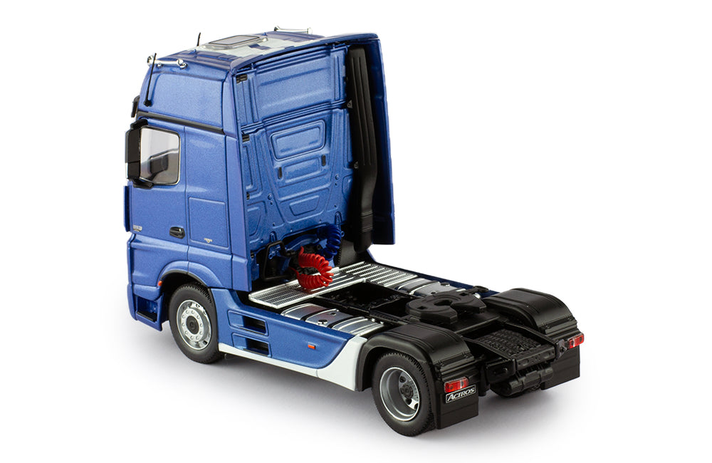 Mô hình xe đầu kéo IXO 1:43 Mercedes-Benz Actros Mp4 Metallic Blue - TR206.22