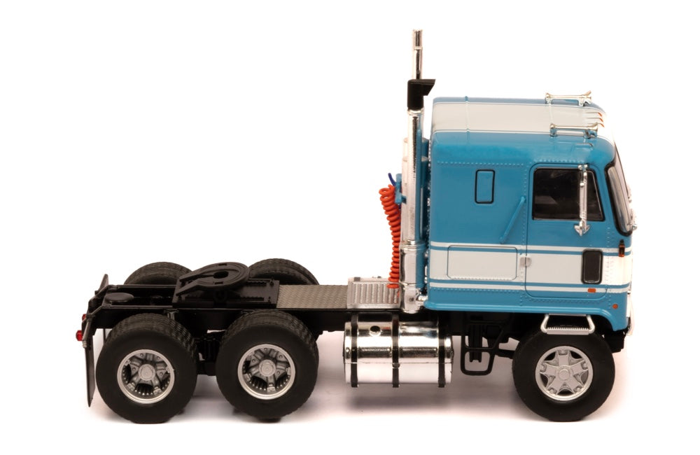 Mô hình xe đầu kéo IXO 1:43 Gmc Astro 95 1970 Blue And White - TR213.22