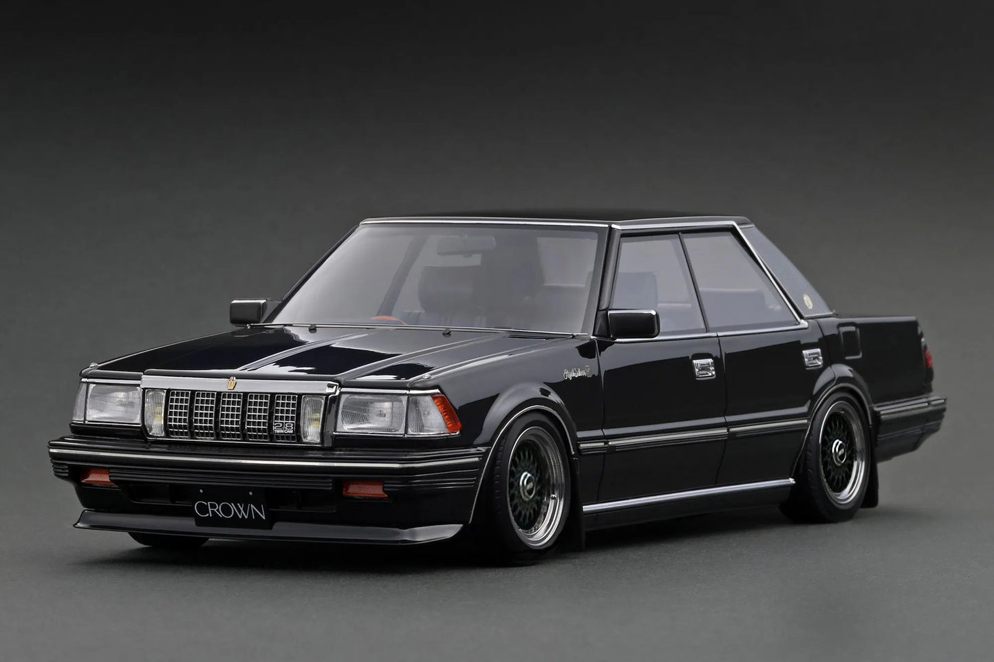 [PRE-SALE Q3/2025] Mô hình xe Ignition Model 1:18 Toyota Crown 2.8 Royal Saloon G (120) Black - IG3827
