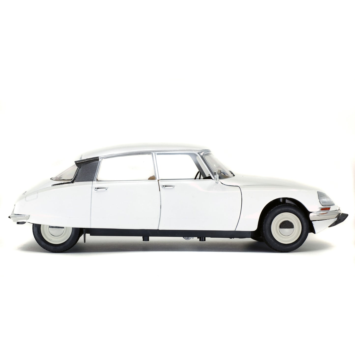 Mô hình xe Solido 1/18 Citroën D Special – Blanche – 1972