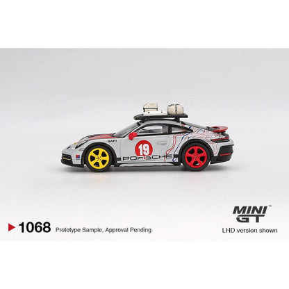 [HÀNG CÓ SẴN] Mocus Mô hình xe Mini GT 1:64 Porsche 911 Dakar "Uncle Rally" 1068