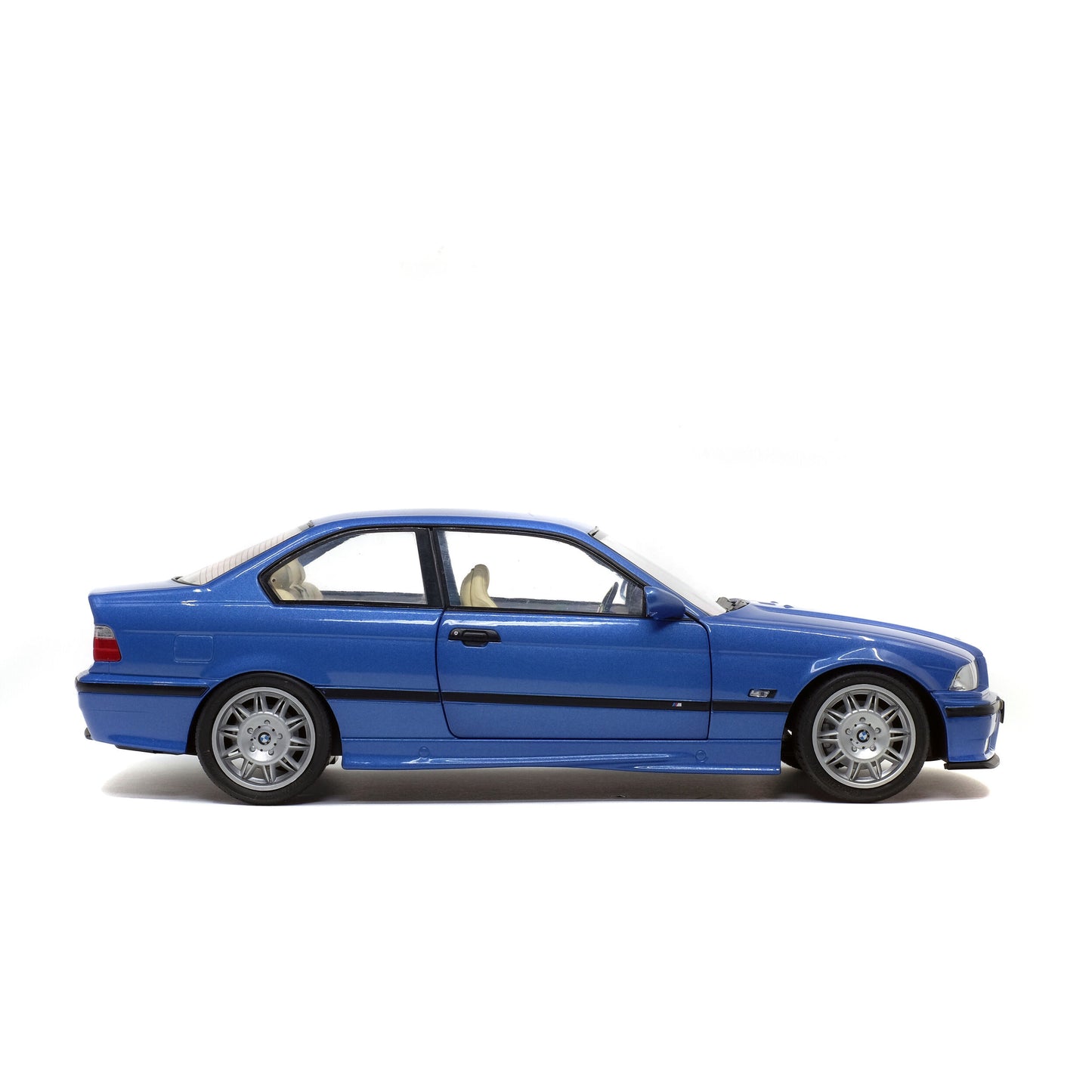 Mô hình xe Solido 1/18 BMW E36 Coupé M3 – Bleu Estoril – 1990