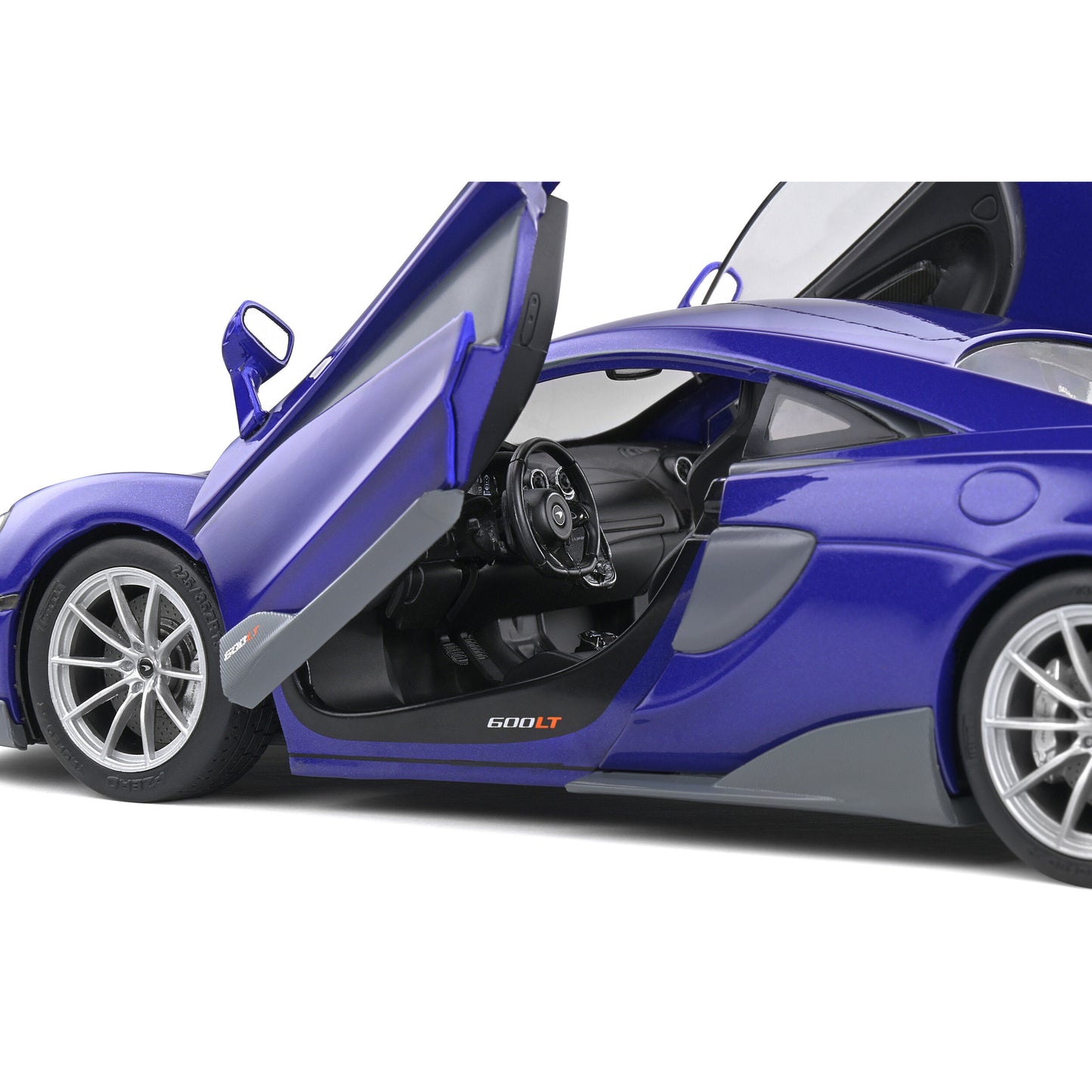 Mô hình xe Solido 1/18 McLaren 600LT – Lantana Purple – 2018