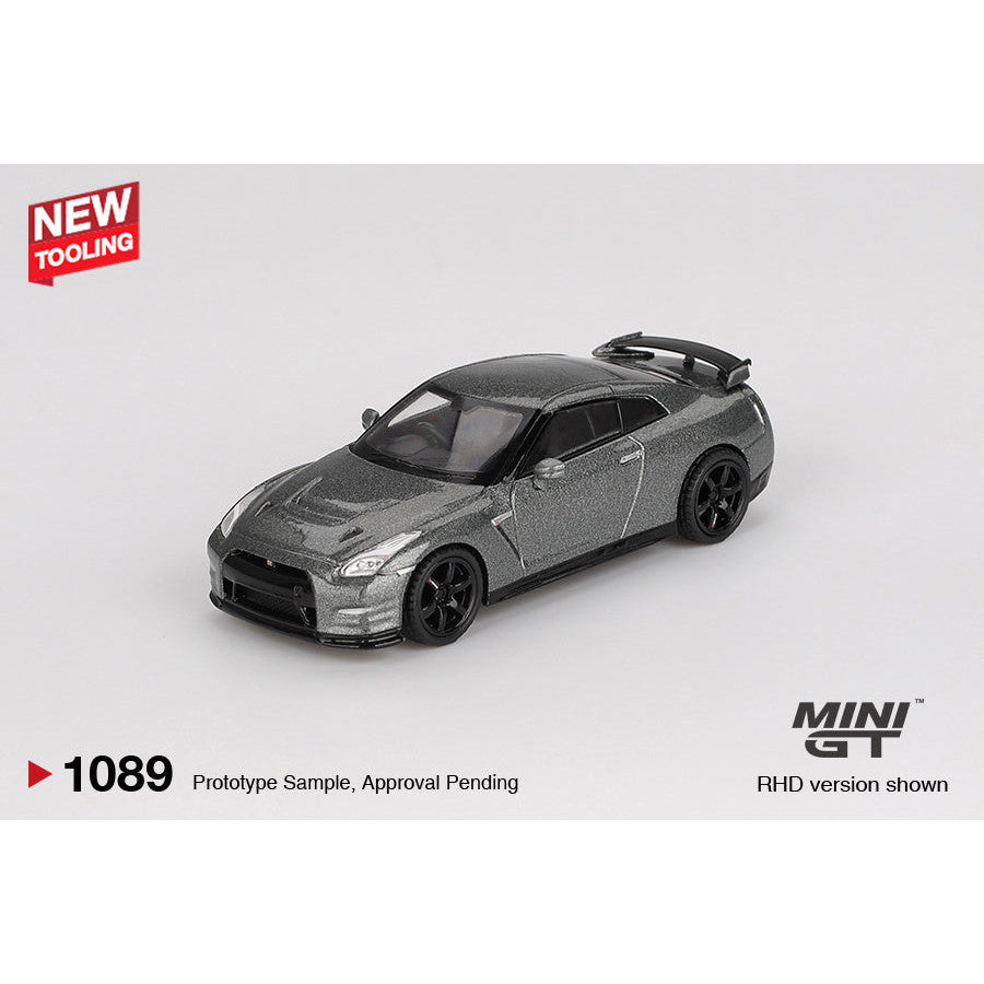 [Bán lượt mua trước] Sắp ra mắt tháng 11 2025 Mô hình xe Mini GT 1:64 NISSAN GT-R 2013 Dark Metal Gray MGT01089