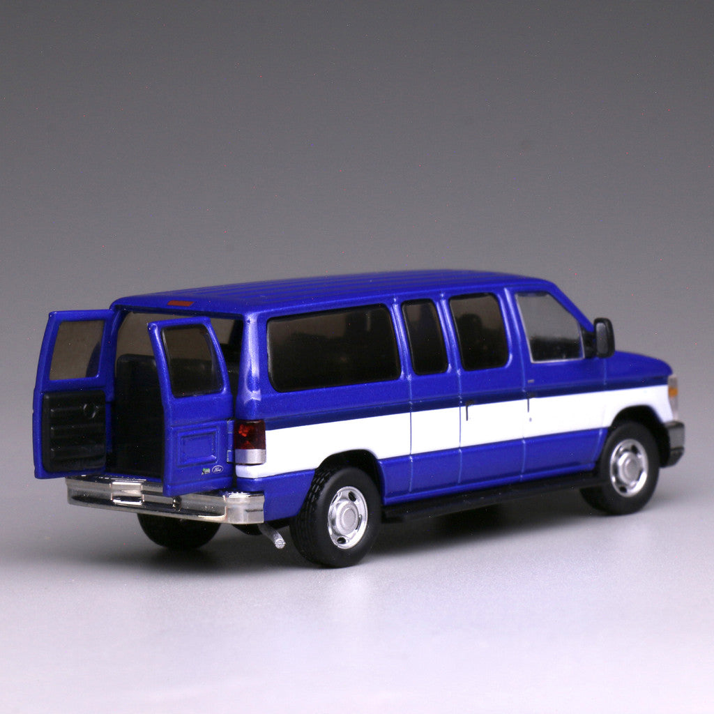 Mô hình xe 596 1:64 Ford E350 Van