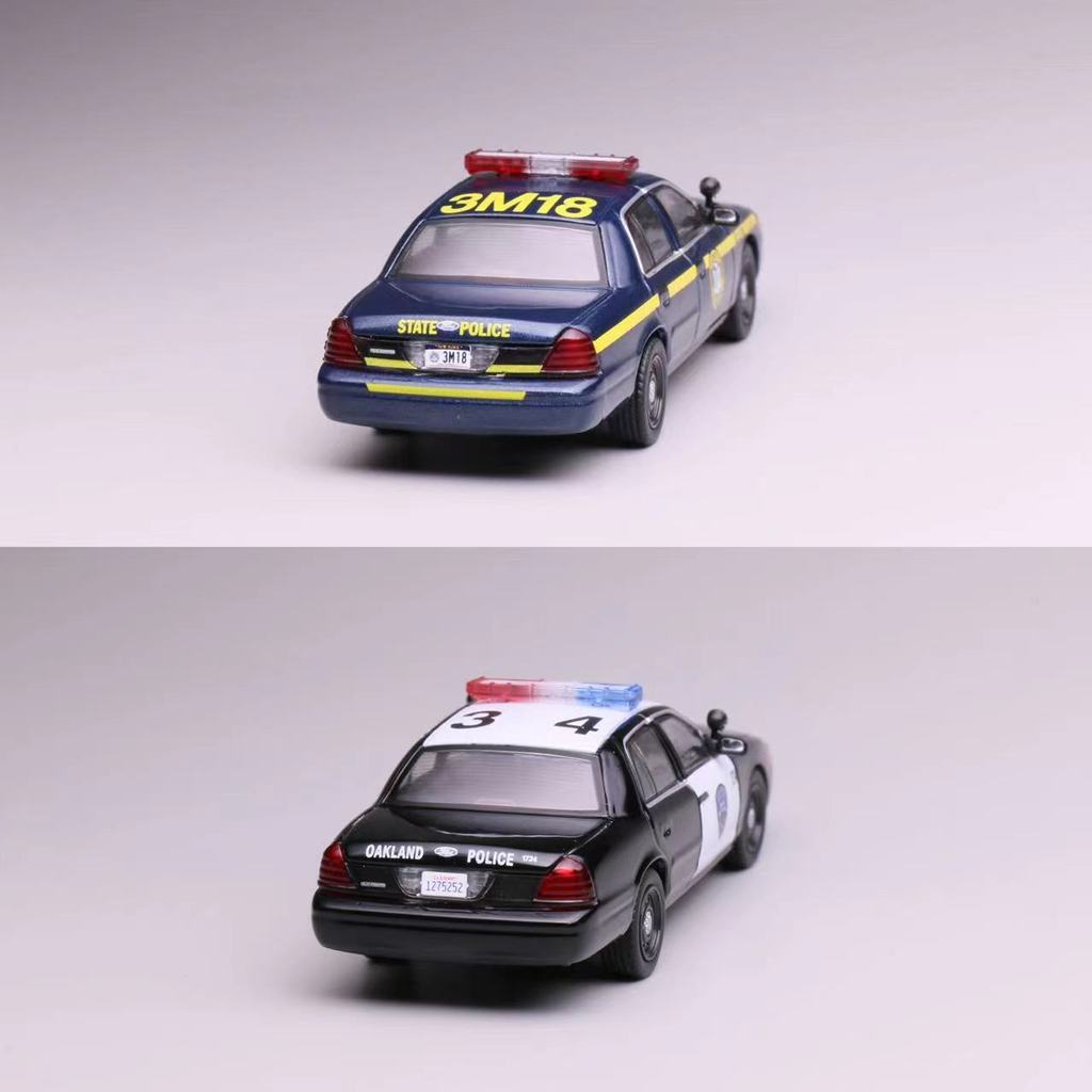 Mô hình xe 596 1:64 Ford Victoria Crown CV Bang New York