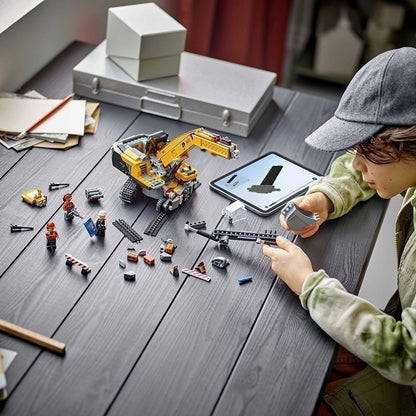 LEGO CITY 60420 Đồ Chơi Lắp Ráp Máy Đào Bánh Xích (633 chi tiết)