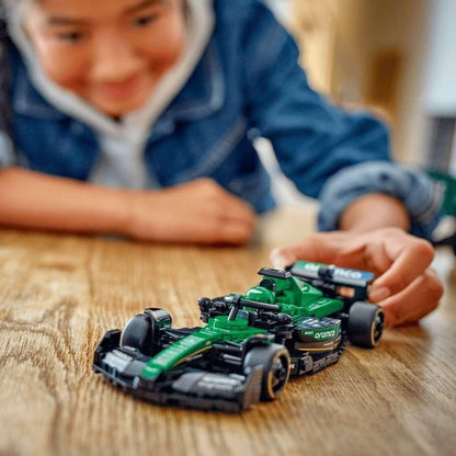 LEGO SPEED CHAMPIONS 77245 Đồ Chơi Lắp Ráp Xe Đua Aston Martin Aramco F1 - Amr24 (269 chi tiết)