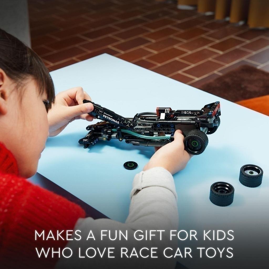 LEGO TECHNIC 42165 Đồ chơi lắp ráp Xe đua Mercedes F1 (240 chi tiết)